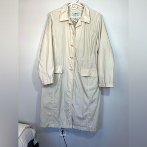 Vintage LL Bean 1992 Women’s Tan Rain Coat Classic Medium Neutral